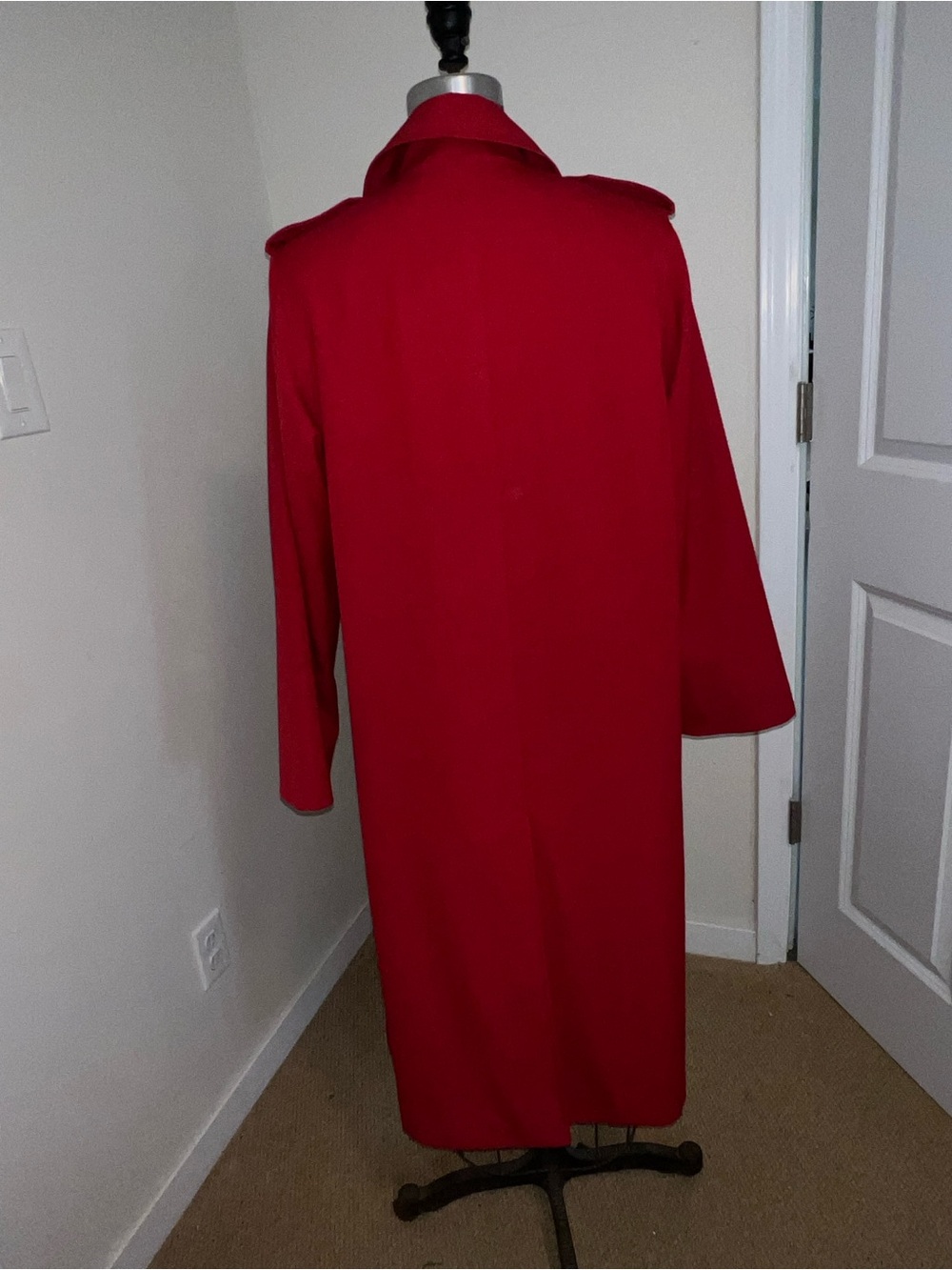 Classic Red Trench Coat - Women - Picture 4 of 5